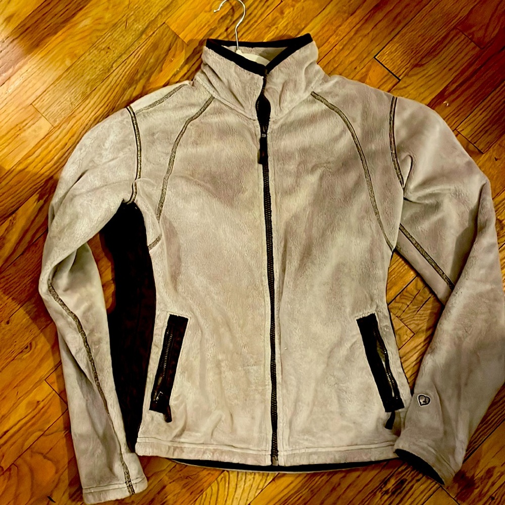 Super soft KUHL fleece